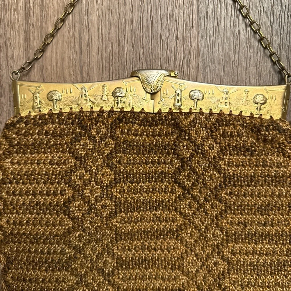 Vintage 1940s brown knit Gold Chain small Clutch